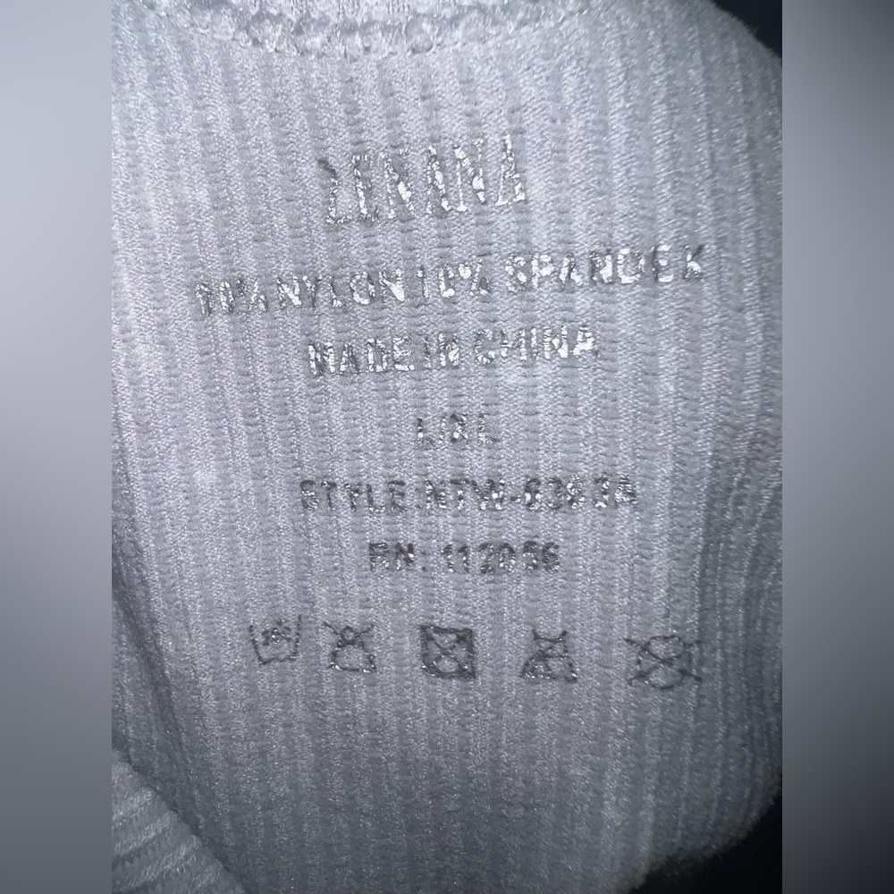 Zenana mineral washed ribbed reversible tank tops size L/XL
(All 4) - Picture 10 of 13